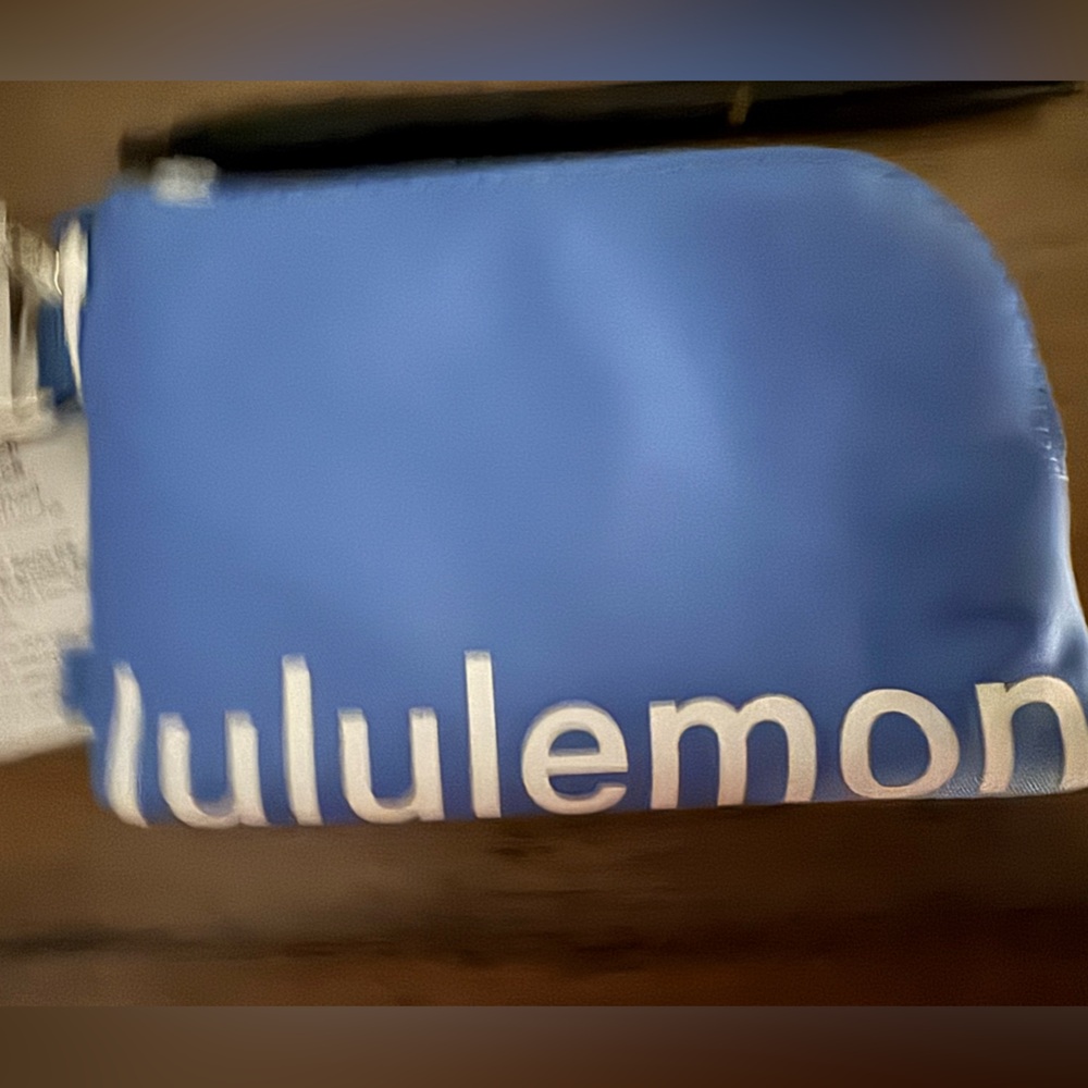 lululemon athletica Blue Pouch NWT retail $34